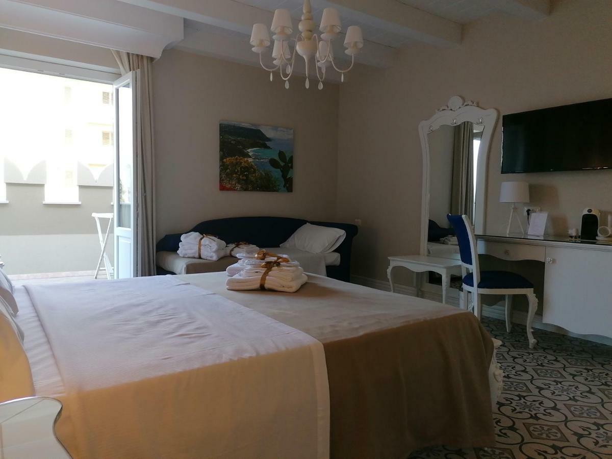 Sui Generis Tropea Luxury Rooms Exterior foto